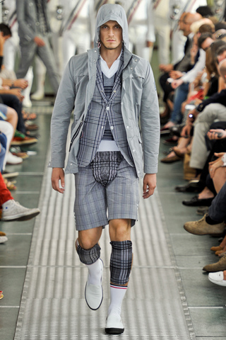 Moncler Gamme Bleu / - 2012